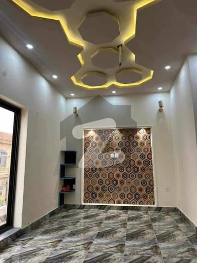 الکبیر ٹاؤن - فیز 2 الکبیر ٹاؤن,رائیونڈ روڈ,لاہور میں 3 کمروں کا 3 مرلہ مکان 1.3 کروڑ میں برائے فروخت۔ الکبیر ٹاؤن - فیز 2 الکبیر ٹاؤن,رائیونڈ روڈ,لاہور میں 3 کمروں کا 3 مرلہ مکان 1.3 کروڑ میں برائے فروخت۔