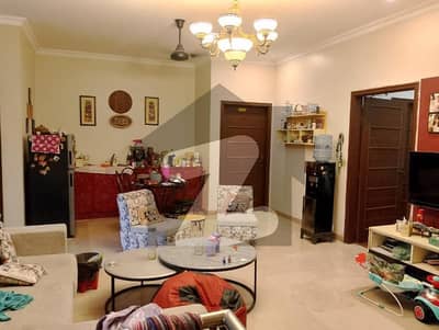 ڈی ایچ اے فیز 6 ڈی ایچ اے ڈیفینس,کراچی میں 4 کمروں کا 12 مرلہ مکان 7.75 کروڑ میں برائے فروخت۔