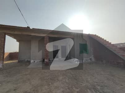 چنار باغ ۔ پنجاب بلاک چنار باغ,لاہور میں 2 کمروں کا 1 کنال مکان 1.5 کروڑ میں برائے فروخت۔