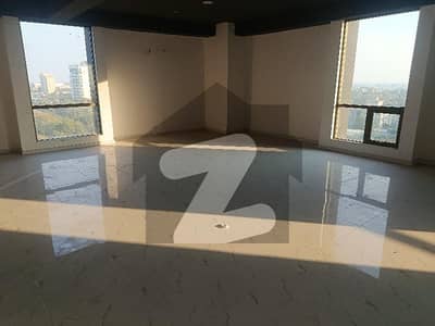 گلبرگ لاہور میں 13 مرلہ دفتر 4.4 لاکھ میں کرایہ پر دستیاب ہے۔