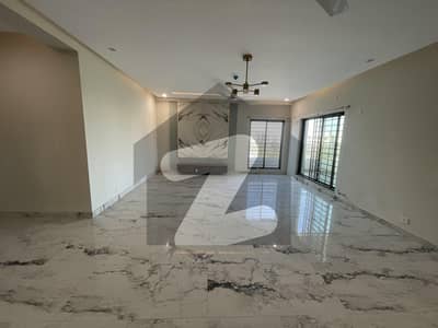 عسکری 11 عسکری,لاہور میں 3 کمروں کا 10 مرلہ فلیٹ 3.65 کروڑ میں برائے فروخت۔ عسکری 11 عسکری,لاہور میں 3 کمروں کا 10 مرلہ فلیٹ 3.65 کروڑ میں برائے فروخت۔