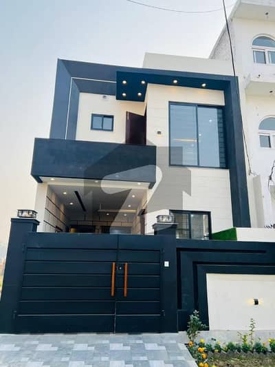 5 Marla Brand New House For Sale