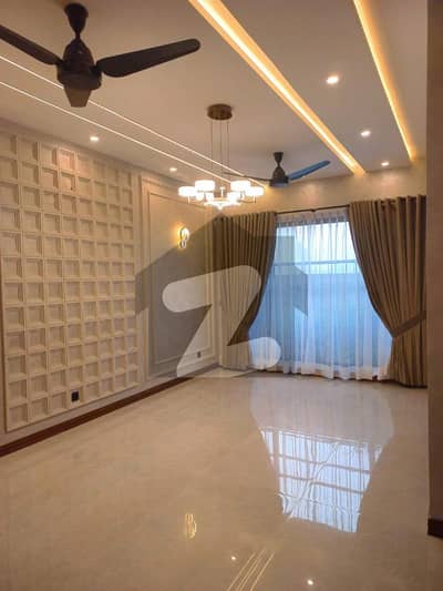 ڈی ایچ اے فیز9 پریزم - بلاک اے ڈی ایچ اے فیز9 پریزم,ڈی ایچ اے ڈیفینس,لاہور میں 3 کمروں کا 5 مرلہ مکان 3.5 کروڑ میں برائے فروخت۔