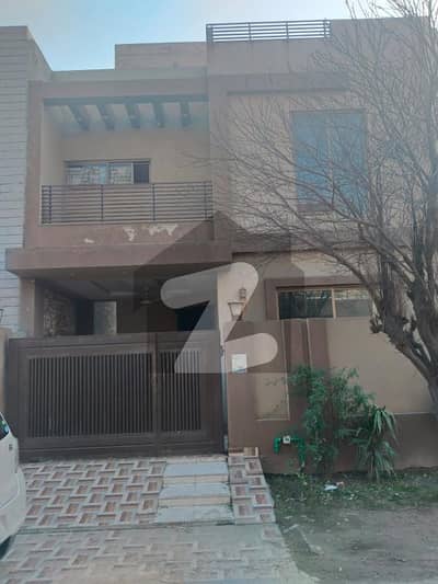 ڈی ایچ اے 11 رہبر فیز 2 - بلاک ایچ ڈی ایچ اے 11 رہبر فیز 2,ڈی ایچ اے 11 رہبر,لاہور میں 3 کمروں کا 5 مرلہ مکان 1.9 کروڑ میں برائے فروخت۔