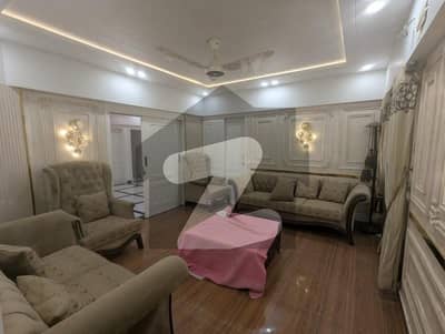 باتھ آئی لینڈ کراچی میں 3 کمروں کا 8 مرلہ فلیٹ 6.75 کروڑ میں برائے فروخت۔