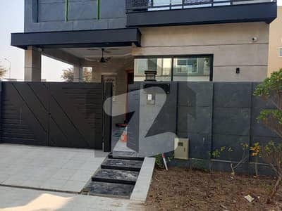 ڈی ایچ اے 9 ٹاؤن ڈیفنس (ڈی ایچ اے),لاہور میں 3 کمروں کا 5 مرلہ مکان 2.75 کروڑ میں برائے فروخت۔ ڈی ایچ اے 9 ٹاؤن ڈیفنس (ڈی ایچ اے),لاہور میں 3 کمروں کا 5 مرلہ مکان 2.75 کروڑ میں برائے فروخت۔