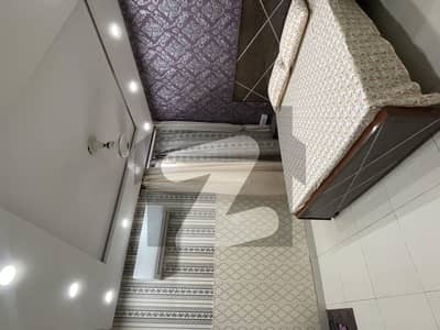 بحریہ ٹاؤن سیکٹر ای بحریہ ٹاؤن,لاہور میں 1 کمرے کا 2 مرلہ فلیٹ 65.0 لاکھ میں برائے فروخت۔