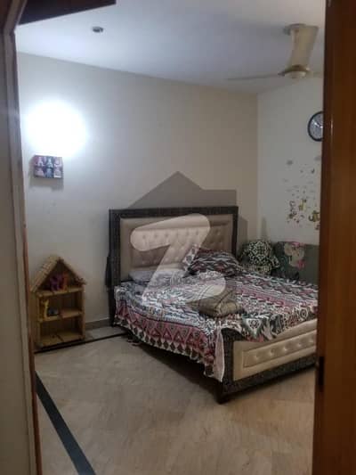 واپڈا ٹاؤن فیز 1 - بلاک جے2 واپڈا ٹاؤن فیز 1,واپڈا ٹاؤن,لاہور میں 5 کمروں کا 10 مرلہ مکان 3.75 کروڑ میں برائے فروخت۔