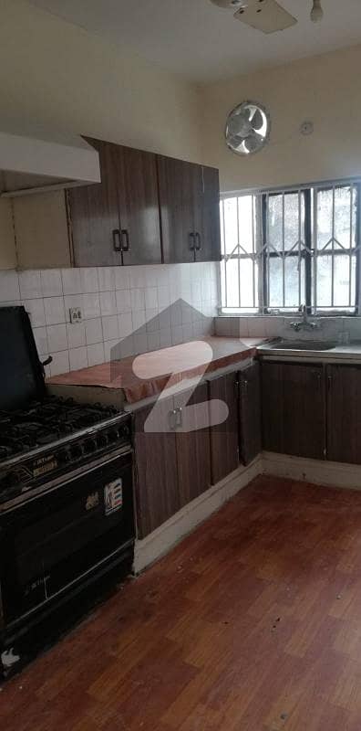 Askari 3 - Second Floor Apartment Available For Sale - Direct Owner Contact