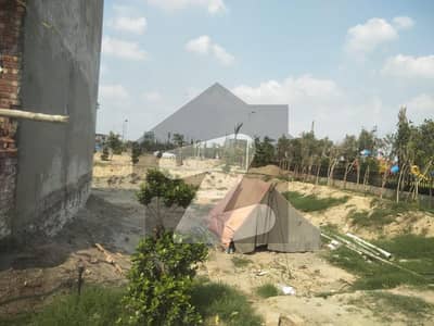 یونین گرین کالج روڈ,لاہور میں 4 مرلہ کمرشل پلاٹ 3.1 کروڑ میں برائے فروخت۔ یونین گرین کالج روڈ,لاہور میں 4 مرلہ کمرشل پلاٹ 3.1 کروڑ میں برائے فروخت۔