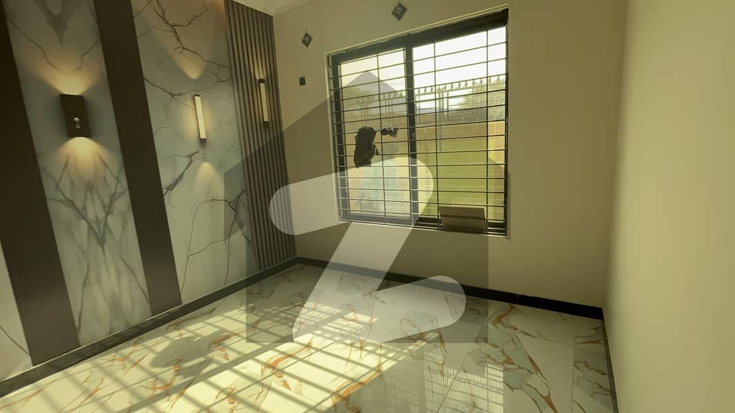 5 MARLA DOUBLE STOREY HOUSE FOR SALE 5 MARLA DOUBLE STOREY HOUSE FOR SALE