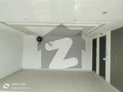 04 MARLA SHOP BRAND NEW PLAZA