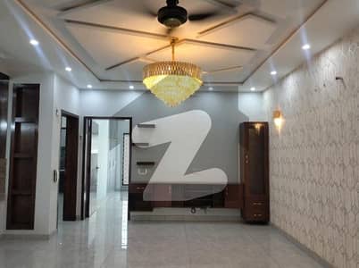 بحریہ ٹاؤن سیکٹر ای بحریہ ٹاؤن,لاہور میں 3 کمروں کا 5 مرلہ مکان 75.0 ہزار میں کرایہ پر دستیاب ہے۔