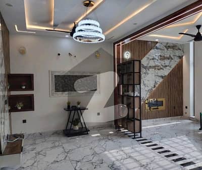 House Of 10 Marla Available In Bahria Town - Sector E