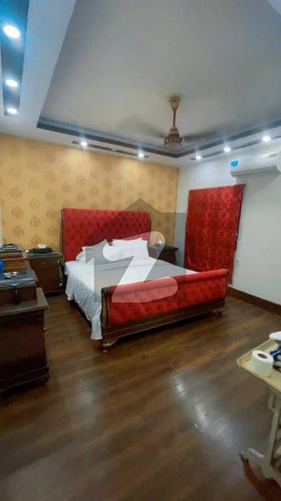 apartment for rent  3 bedroom dawning danning kitchen Tv loungh  1st floor