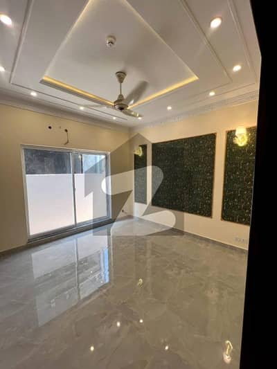 House In DHA 9 Town Sized 5 Marla Is Available