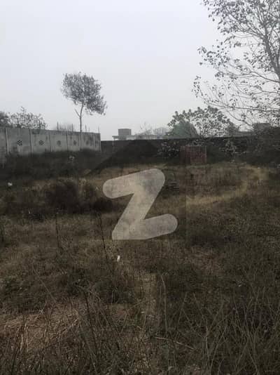 بھینی روڈ لاہور میں 2 کنال رہائشی پلاٹ 2.9 کروڑ میں برائے فروخت۔