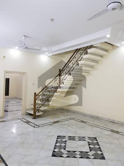 In Saeed Colony 2 Of Faisalabad, A 12.5 Marla House Is Available