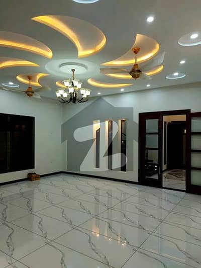 گلشن اقبال - بلاک 10-اے گلشنِ اقبال,گلشنِ اقبال ٹاؤن,کراچی میں 7 کمروں کا 7 مرلہ مکان 6.25 کروڑ میں برائے فروخت۔