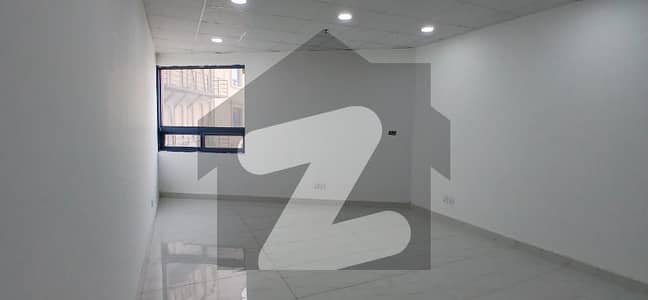 گرینڈ سکوئر مال مین بلیوارڈ گلبرگ,گلبرگ,لاہور میں 2 مرلہ دفتر 60.0 ہزار میں کرایہ پر دستیاب ہے۔