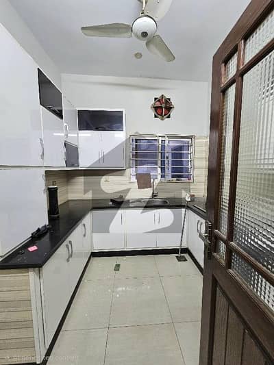 A Lower Portion Of 1800 Square Feet In Rs. 90000