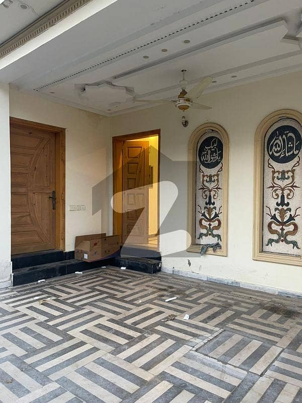 Best location near commercial Best location near commercial