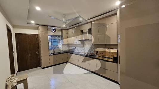 جی ۔ 15 اسلام آباد میں 1 کنال مکان 7.65 کروڑ میں برائے فروخت۔