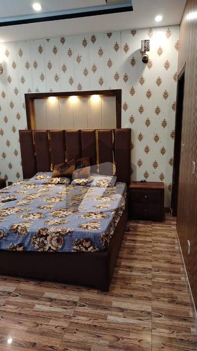 5 to 10 Marla house available for sale