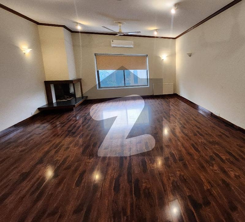 ایف ۔ 7 اسلام آباد میں 5 کمروں کا 2 کنال مکان 12.0 لاکھ میں کرایہ پر دستیاب ہے۔ ایف ۔ 7 اسلام آباد میں 5 کمروں کا 2 کنال مکان 12.0 لاکھ میں کرایہ پر دستیاب ہے۔