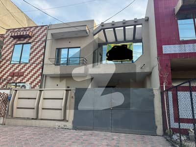 جوہر ٹاؤن فیز 2 جوہر ٹاؤن,لاہور میں 6 کمروں کا 8 مرلہ مکان 1.6 لاکھ میں کرایہ پر دستیاب ہے۔