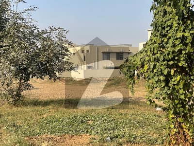2 KANAL RESIDENTIAL PLOT FOR SALE IN DHA PHASE 8 -V BLOCK.