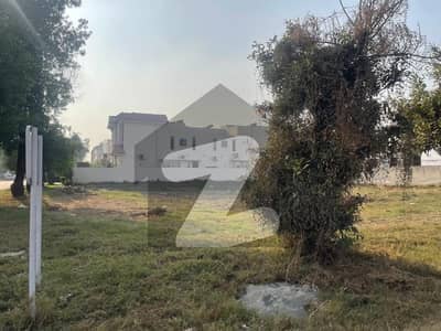 1 KANAL RESIDENTIAL PLOT FOR SALE IN DHA PHASE 9 PRISM- Q BLOCK.