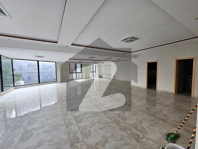 بحریہ ٹاؤن فیز 8 بحریہ ٹاؤن راولپنڈی,راولپنڈی میں 10 مرلہ دفتر 1.35 لاکھ میں کرایہ پر دستیاب ہے۔ بحریہ ٹاؤن فیز 8 بحریہ ٹاؤن راولپنڈی,راولپنڈی میں 10 مرلہ دفتر 1.35 لاکھ میں کرایہ پر دستیاب ہے۔