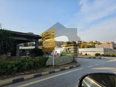 Food Street Shop For Rent On First Floor