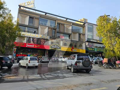 بحریہ ٹاؤن فیز 8 بحریہ ٹاؤن راولپنڈی,راولپنڈی میں 17 مرلہ دفتر 2.5 لاکھ میں کرایہ پر دستیاب ہے۔