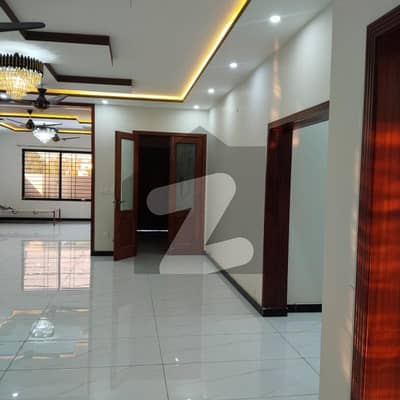 جی ۔ 16/4 جی ۔ 16,اسلام آباد میں 4 کمروں کا 1 کنال بالائی پورشن 95.0 ہزار میں کرایہ پر دستیاب ہے۔