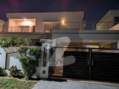 فالکن کمپلیکس نیوملیر ملیر,کراچی میں 5 کمروں کا 1 کنال مکان 10.0 کروڑ میں برائے فروخت۔