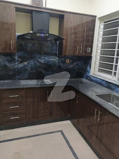 upper portion 4 marla for small family