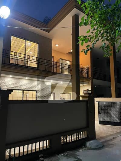 5 MARLA ELEGANT AND FULLY MAINTAINED SUPER HOT LOCATED BUNGALOW IS AVAILABLE IN THE BEST BLOCK OF DHA LAHORE.