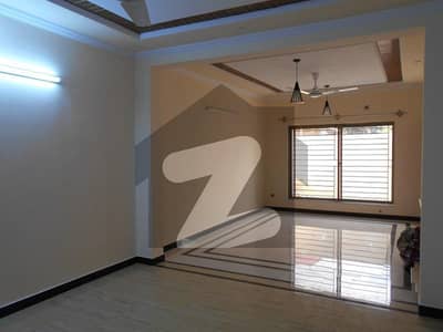 جی ۔ 9/3 جی ۔ 9,اسلام آباد میں 7 کمروں کا 14 مرلہ مکان 16.0 کروڑ میں برائے فروخت۔