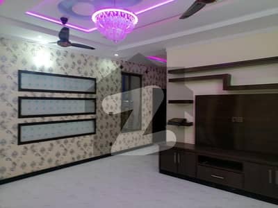 House Of 3200 Square Feet In G-10/1 For Sale