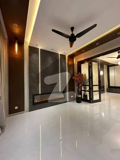 10 Marla Beautiful House Available For Sale Most Populated Sector In Bahria Enclave Islamabad!!