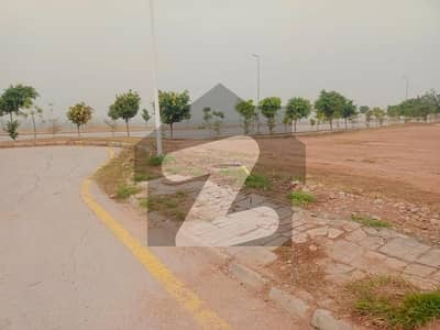 10 Marla Residential Plot In Central Bahria Town Phase 8 - Block L For sale