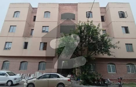 رائیونڈ روڈ لاہور میں 2 کمروں کا 6 مرلہ فلیٹ 75.0 ہزار میں کرایہ پر دستیاب ہے۔