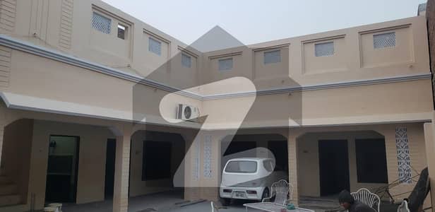 Prime Location 5 Marla Spacious House Available In Mumtazabad For sale