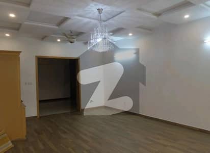 A Upper Portion Of 12 Marla In I-8/3