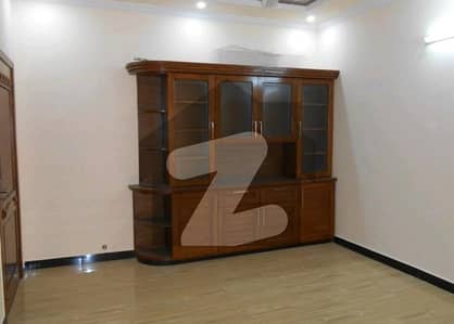 آئی ۔ 8 اسلام آباد میں 3 کمروں کا 14 مرلہ زیریں پورشن 2.0 لاکھ میں کرایہ پر دستیاب ہے۔