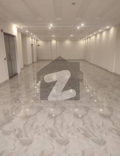 ڈی ایچ اے فیز 3 ڈیفنس (ڈی ایچ اے),لاہور میں 8 مرلہ دفتر 1.53 لاکھ میں کرایہ پر دستیاب ہے۔