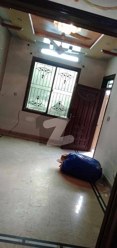 سبزہ زار سکیم لاہور میں 2 کمروں کا 5 مرلہ زیریں پورشن 45.0 ہزار میں کرایہ پر دستیاب ہے۔