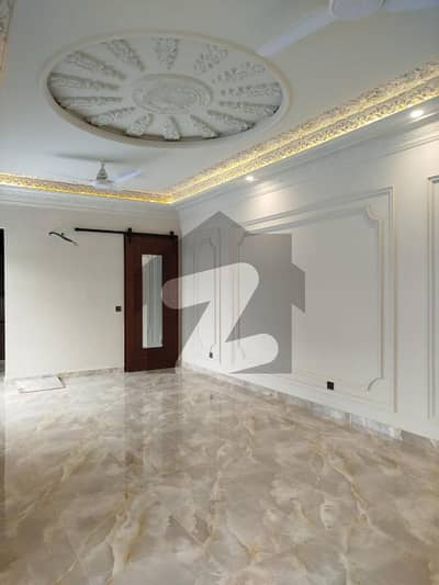 E-11 One Kanal Upper Portion for Rent